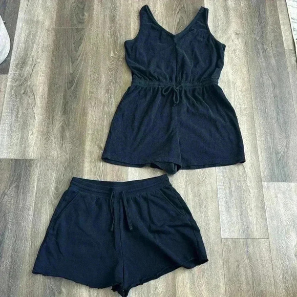 Old Navy Romper and shorts.  Women’s size large.  Both are black. - Picture 1 of 10